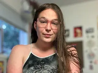 Free Porn Cam with hopefulharlot - Streamate