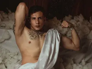 Sex Cam with Dustin_Sonne - Streamate