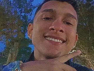 Best live sex cam show with Erickhottx - Streamate