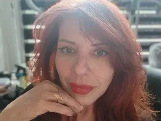 Best Webcam with Kharhaa - Streamate