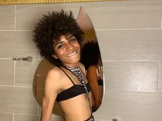 Adult Webcams with ViiolettSalvatore - Streamate