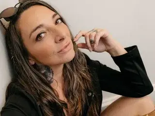 Best live sex cam show with Roxy_Reed - Streamate