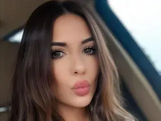 Free Porn Cam with tinytinychelsea - Streamate