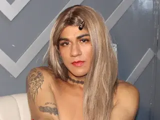 Sex Cam with Karina_Cutee - Streamate