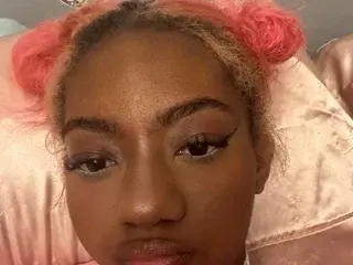 Best Webcam with Kittyfun111 - Streamate