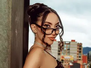 Free Porn Cam with NaomiBendz - Streamate