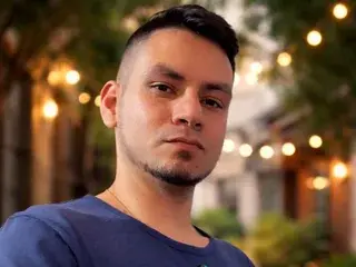 Live Sex with RickAdams - Streamate