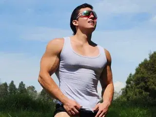Live Sex Cam with clark_paul - Streamate