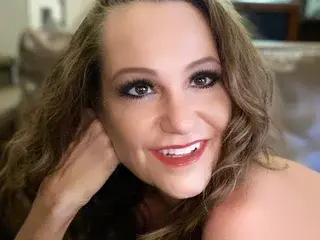 Adult Webcams with realroniraye - Streamate