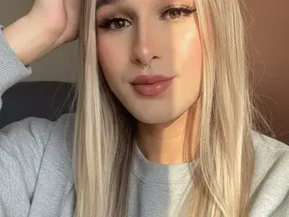 Live Sex with monserrat22 - Streamate