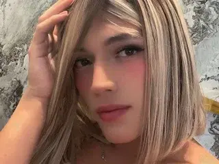 Watch Live Sex Cams with Sophi_Johnson - Streamate