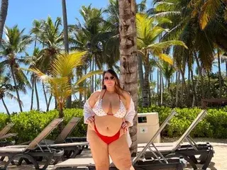 Free Live Porn with AmbarRoberts - Streamate