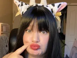 Private Sex Chat with MilkMaidClem - Streamate