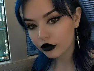 Adult Webcams with MillieRose_xo22 - Streamate
