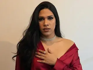 Live Sex Cam with candyclimaxx - Streamate