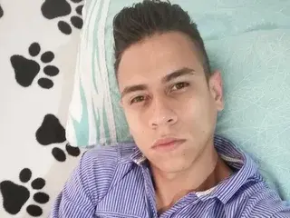 Sex Cam with candyboy21 - Streamate