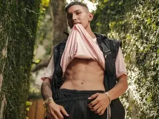 Live Sex Cam with Scook_Gray - Streamate