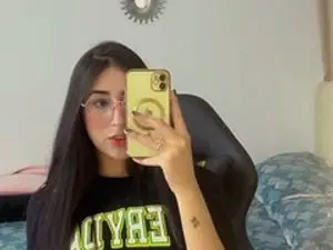 Porn chat with kitty_ashley from streamate on pornchatting.com