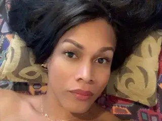 Adult Video Chat with BarbieBrownn - Streamate