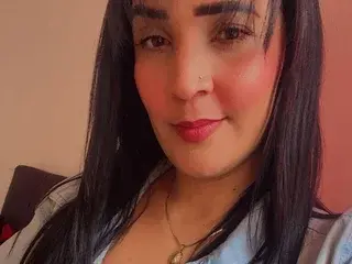 Nude Webcam with MILAHOT23 - Streamate