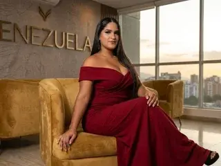 Private Sex Chat with ValentinaNova24 - Streamate