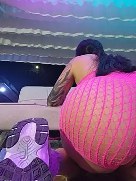 Live Sex with Roma_xxx - Stripchat