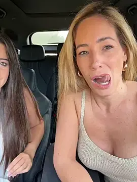 Live Porn with SweetAlegra_ - Stripchat