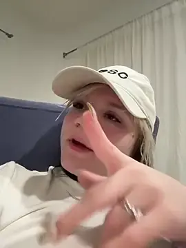 Sex Cam with Cutiepiespanks - Stripchat