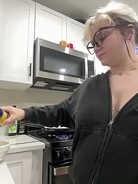 Best live sex cam show with Cutiepiespanks - Stripchat