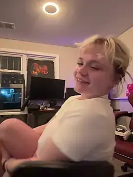 Best Webcam with Cutiepiespanks - Stripchat