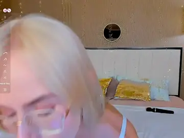 Free Live Porn with bellatip - Stripchat