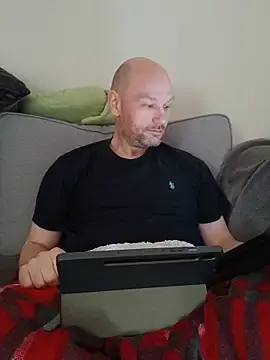 Live Porn with pitch_122 - Stripchat