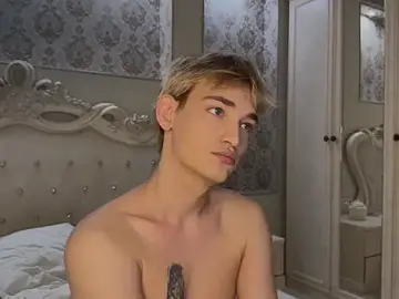 Best live sex cam show with Julian_wins - Stripchat