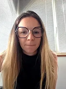 Sex Chat with lucie_mehott - Stripchat