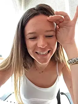 Free Live Porn with lucie_mehott - Stripchat