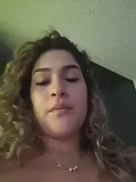 Sex Cam with Sara_smiiith211 - Stripchat