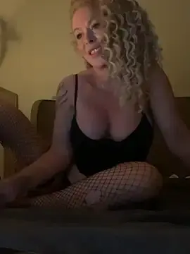 Best Webcam with skyetaylor - Stripchat