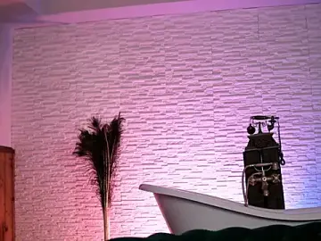 Live Sex Cam with HaylieMilf - Stripchat