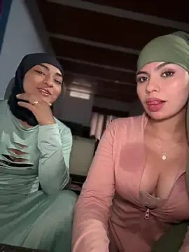 Free Porn Cam with lalilamassu1 - Stripchat