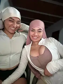 Live Sex Cam with lalilamassu1 - Stripchat