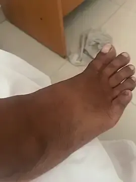 Best live sex cam show with Virukshani02 - Stripchat