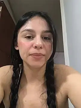 Sex Cam with Daniela-rosee - Stripchat