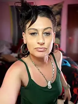 Live Sex Cam with Milfshortcakes - Stripchat