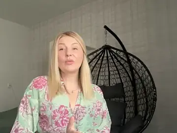 Free Porn Cam with Blondie_xoxoxo - Stripchat