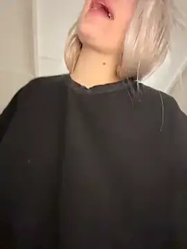 Live Porn with HugeBoobsAlice - Stripchat