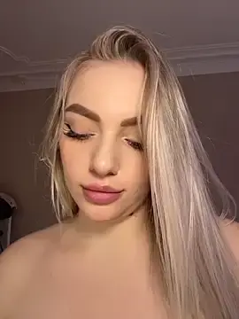 Live Sex Cam with HugeBoobsAlice - Stripchat