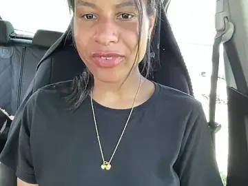 Live Sex Cam with YaraEstelle - Stripchat