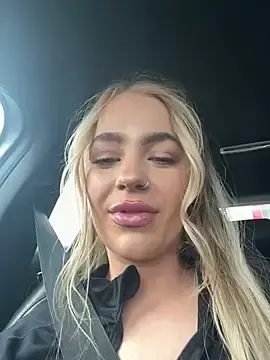 Watch Live Sex Cams with Alexiahaven - Stripchat
