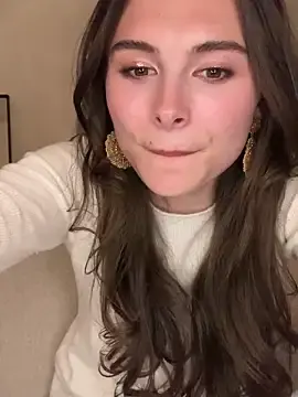 Free Porn Cam with SophiiaStarr - Stripchat