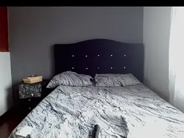 Sex Cam with Emilia_1995 - Stripchat